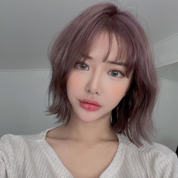 10/10 - Perfect face to skull-fuck silly.