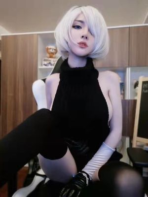 Chinese cosplay 2B