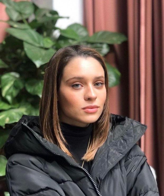 Daniela Melchior Sexy Eyes 2