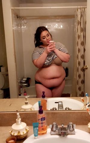 BBW selfie