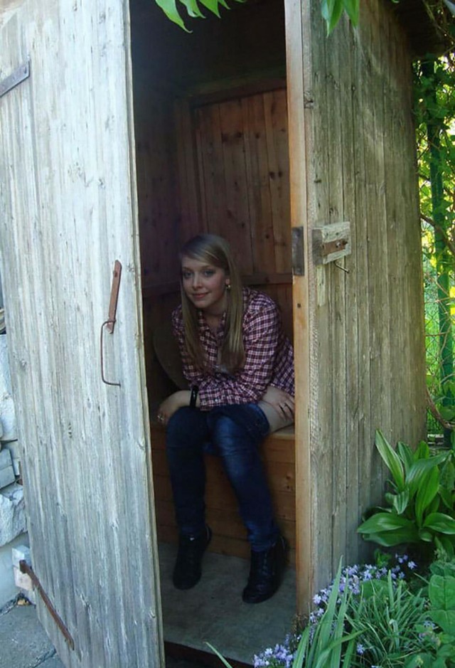 Pee toilets