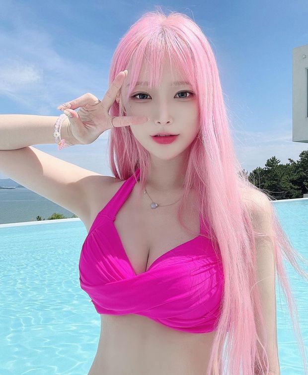 Pink bitch.