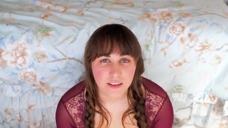 This cutie wants a cum tribute