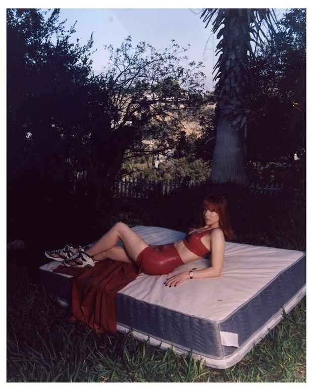 Hailee Steinfeld Wonderland Magazine 2021 III