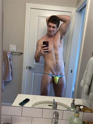 Am I cut or uncut ? Find out by asking me to remove my jock ! - Missoula MT