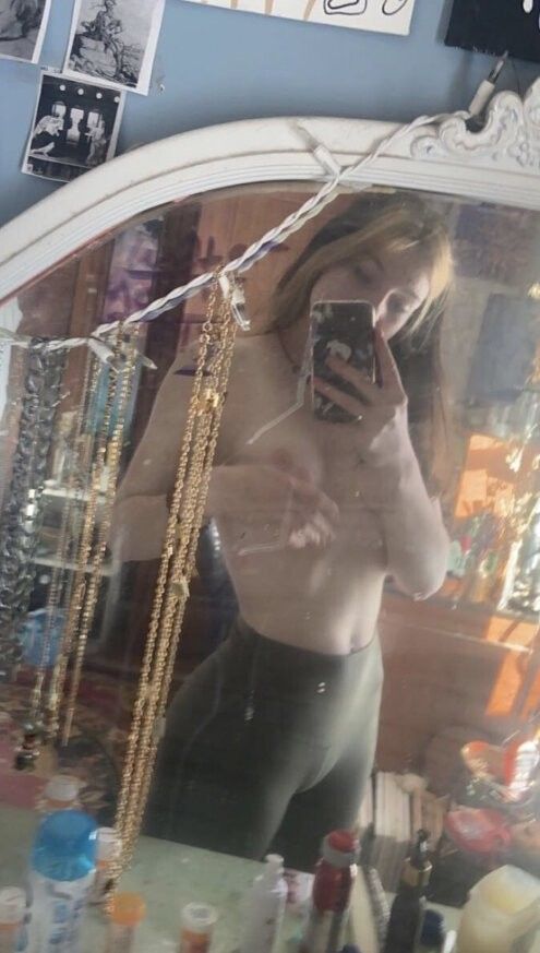 Amazing babe