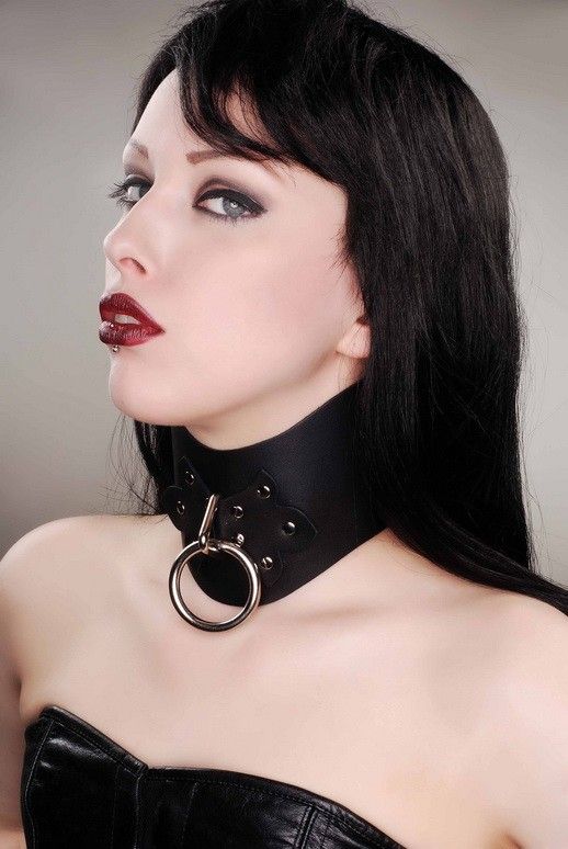 Collared wife