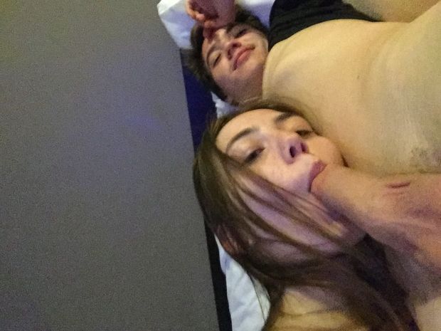My lady just keeps sucking on my cock ????