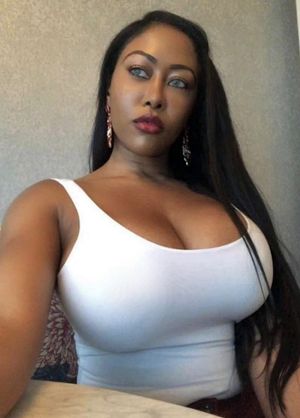 pretty sure I'm gonna be jerking off to Moriah all day today!!