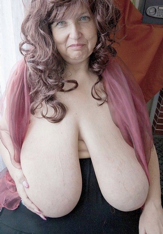 Mature Macromastia boobs