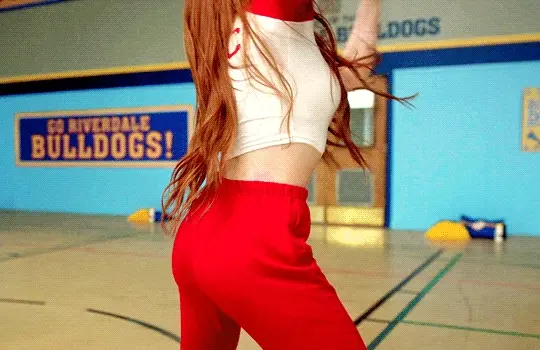 Madelaine Petsch