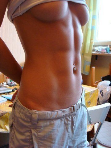 Abs and Underboob