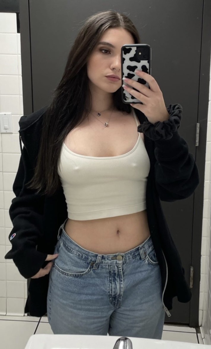 mirror selfie nipples showing