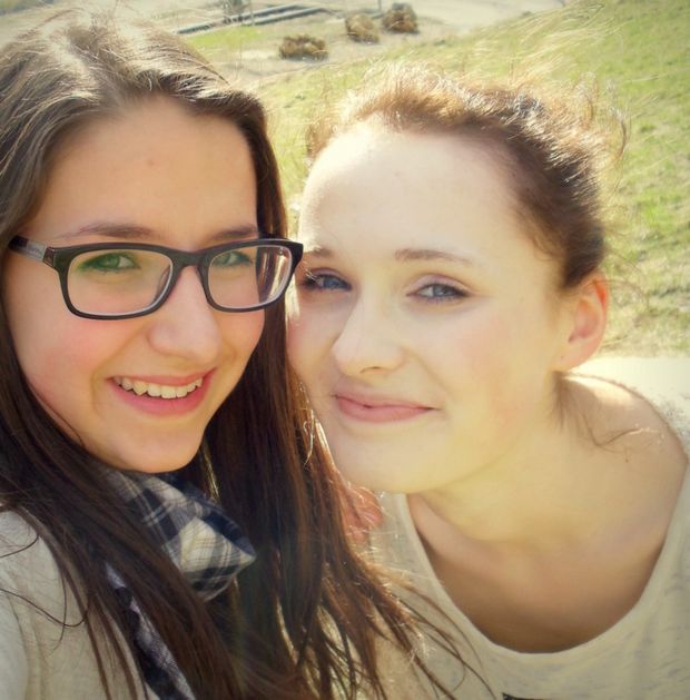 friends selfie