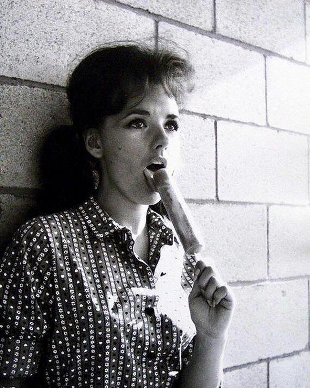 Mary-Anne. Hey Gilligan, watcha doin?