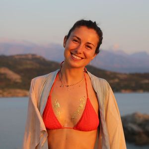 nice amateur french teen bikini
