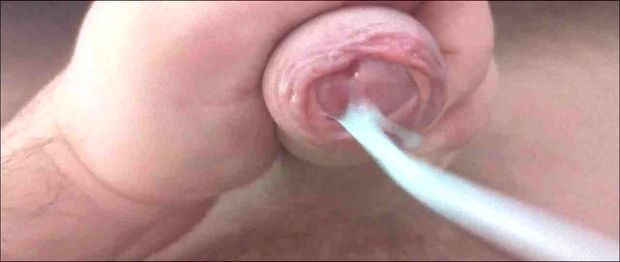 Huge thick squirts of yummy uncut cock cum!