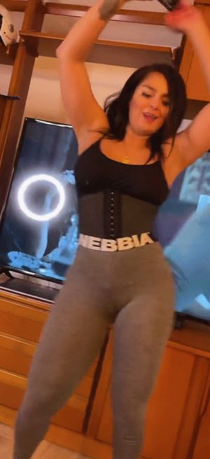 Betsy Perdomo Cameltoe
