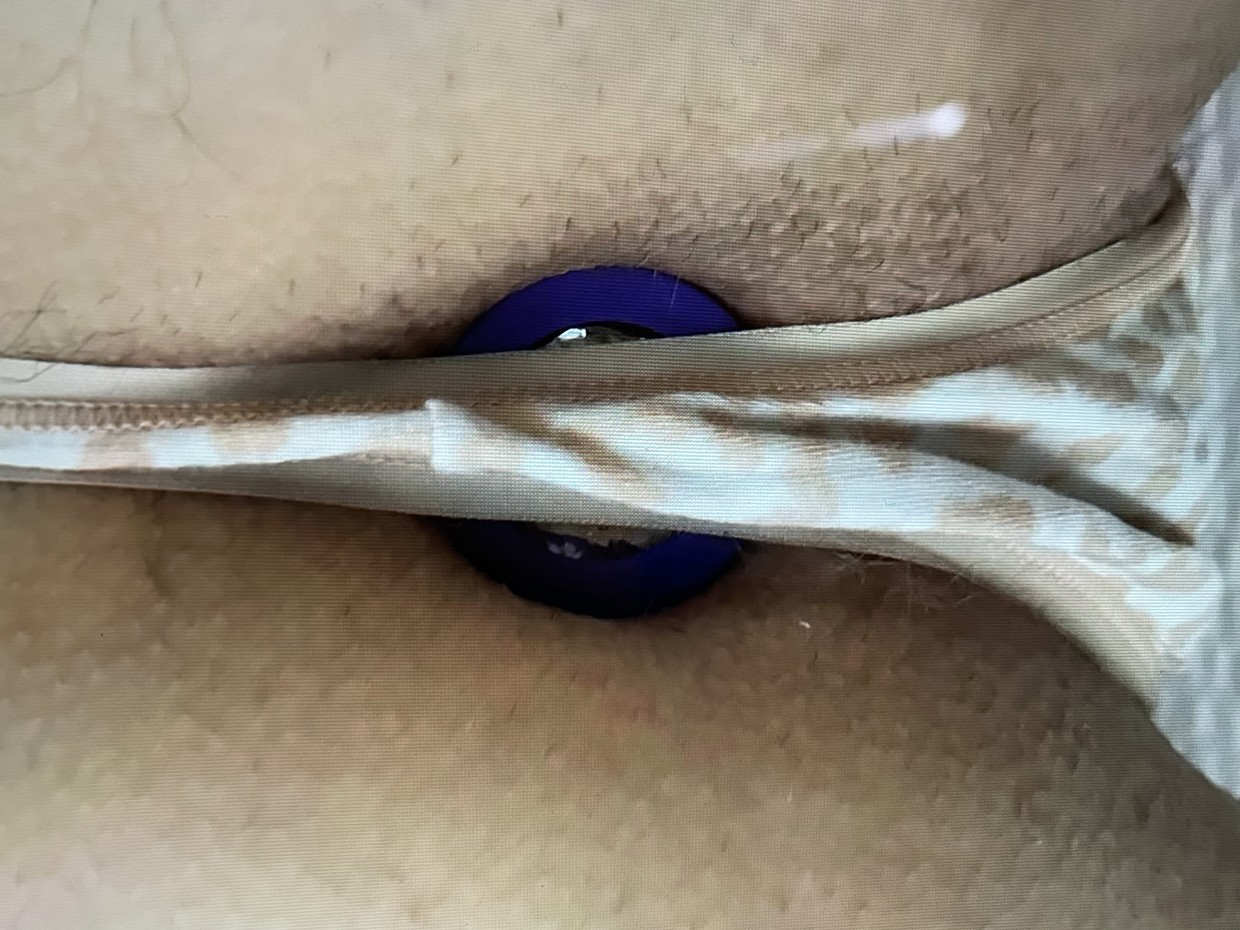 Went out to dinner took a quick pic for the hubby in the rest room, I want to be fucked in my ass later