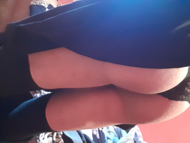 Skinny ass upskirt