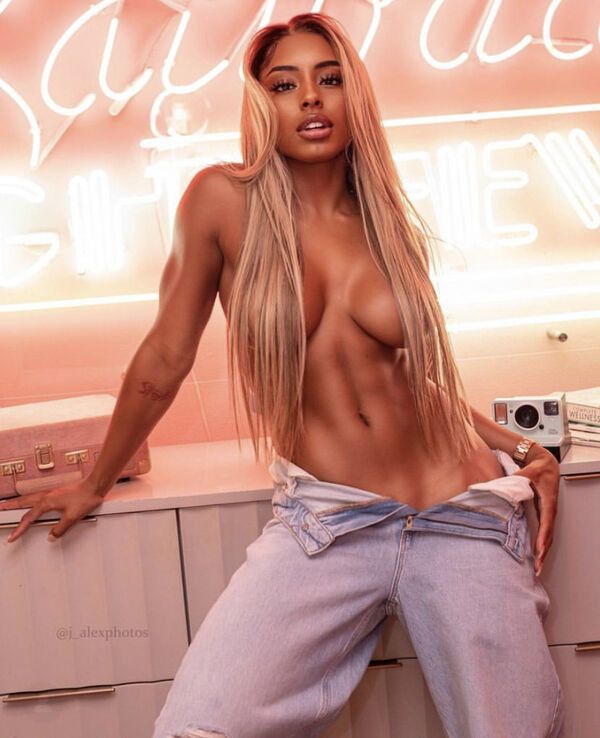 Fitness babe