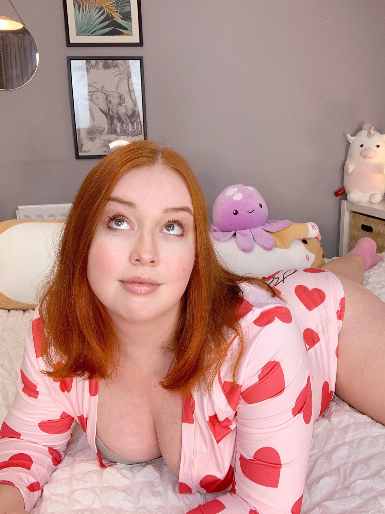 Cleavage redhead