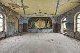 Satan Memorial dance floor