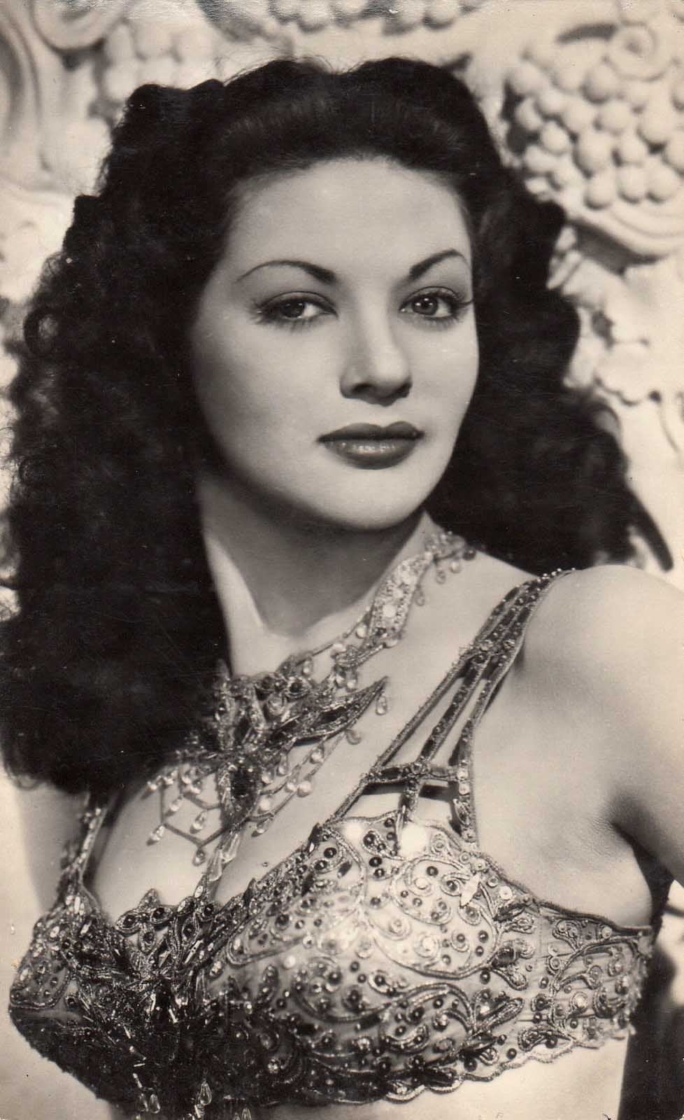 Yvonne De Carlo