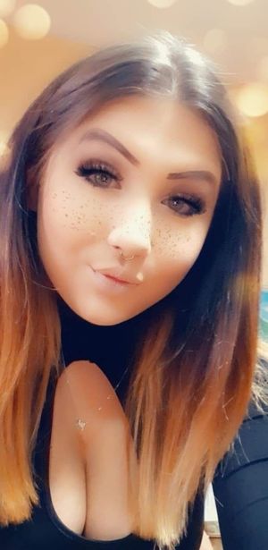 Magda and her big tits want your cum