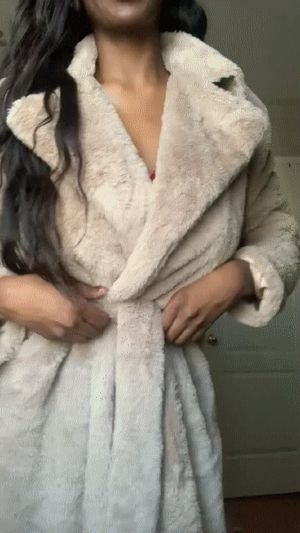 Busty Ebony Babylyrax