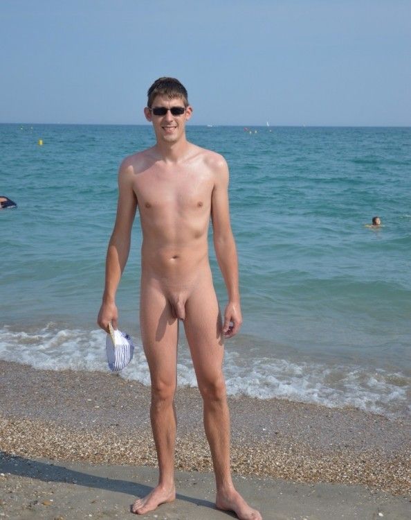 Aphrhomo rising from sea.