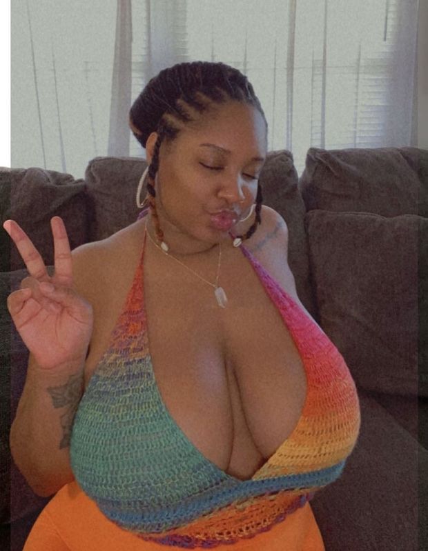 Huge Ebony tits