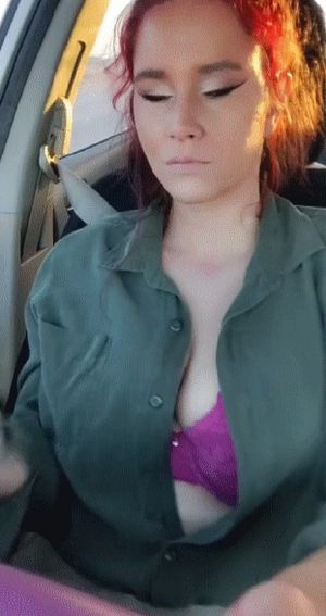 Amateur amazing tits