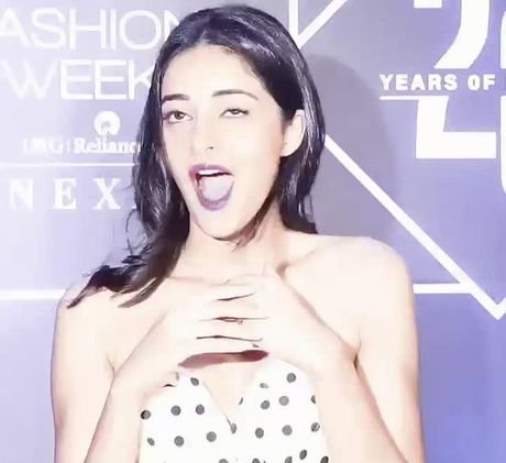 Ananya Panday Face Reaction