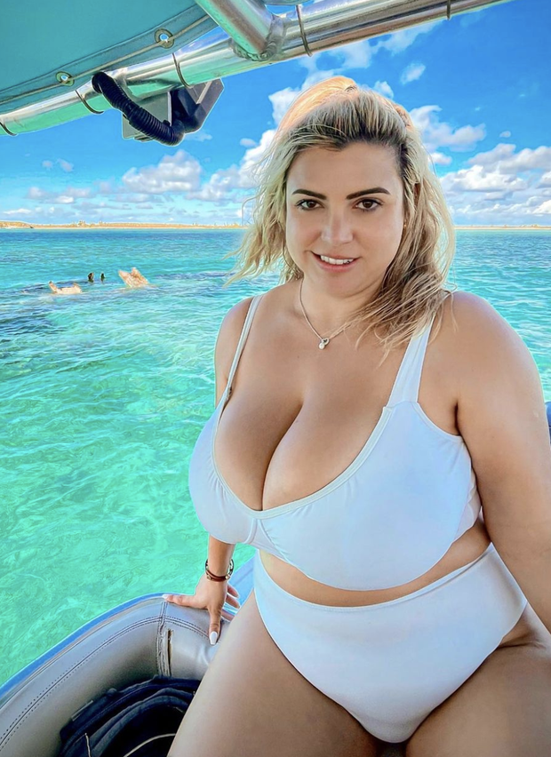 Travelinghoppytina