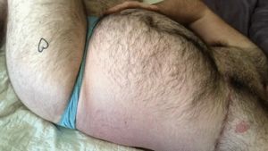 Very hairy pregnant trans man