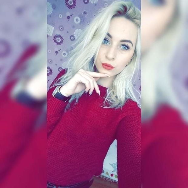 Sexy twenty year old is tempting me