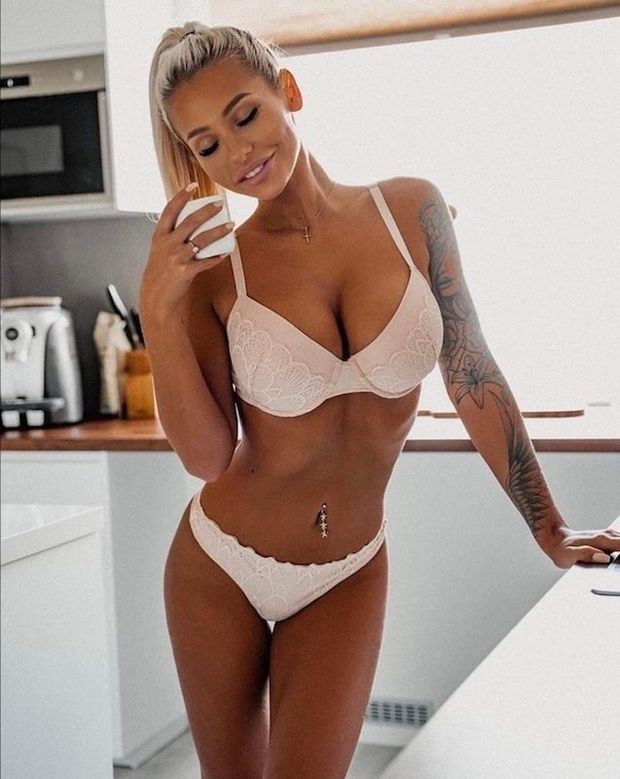 Sexy babe in lingerie