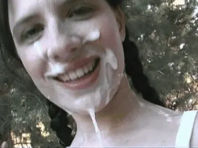 She got a facial outdoors