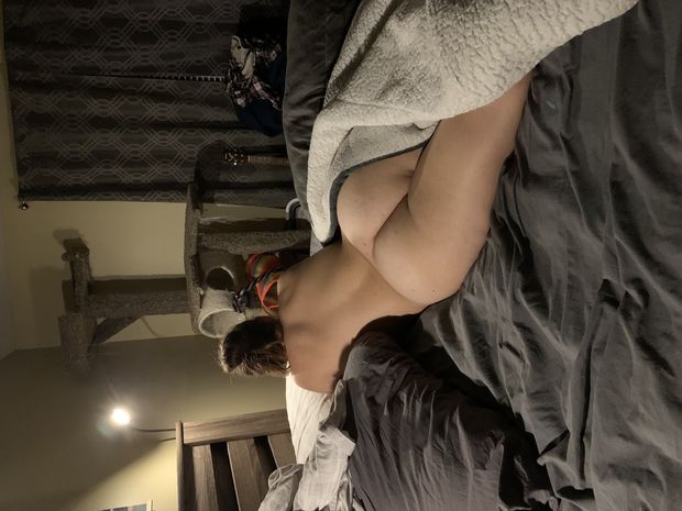 Just a nice photo of the wife’s back side.
