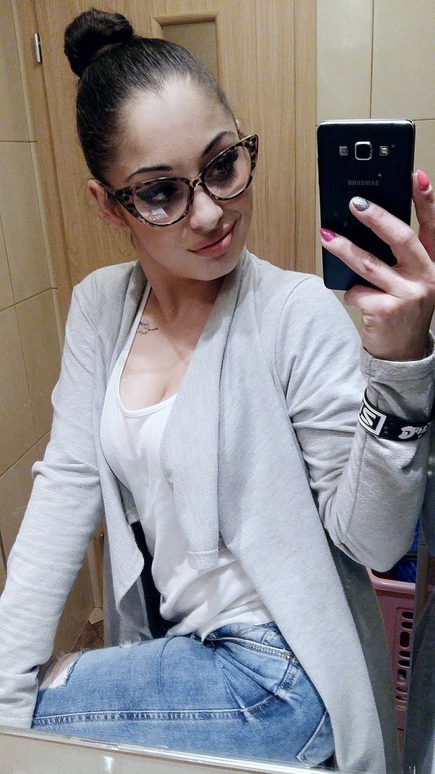 Who Wants To Spank Me? :*