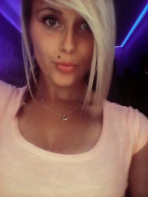 Jessica wants to suck a dick