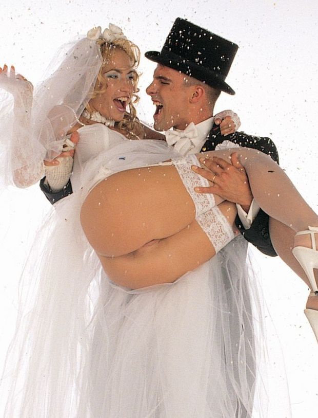 Sophie Evans in Wedding (Sex) Fun with real Husband Toni