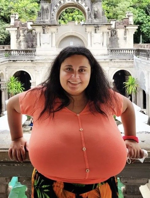 Ana Cruse
