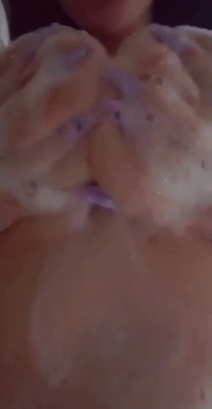 Snowbunny wanted to see my BBC so she sent this