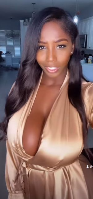 Ellie Mae gold dress pokies