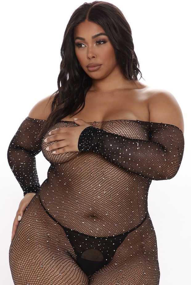 Tabria Majors handbra