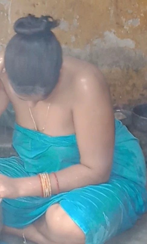 Beautiful woman big boob bath time indian actress dudha dala