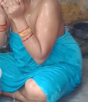 Big boob cute nipples mast bhabhi ki dudha dala beautiful woman