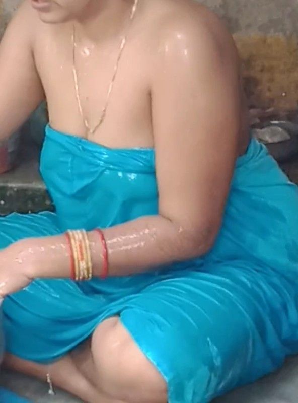 Bath time indian actress dudha dala beautiful woman big boob
